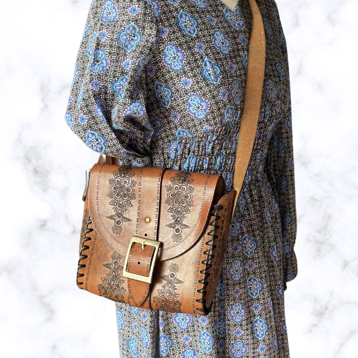 70s Boho Brown Tooled Leather Vintage Shoulder Bag with Buckle Fastening