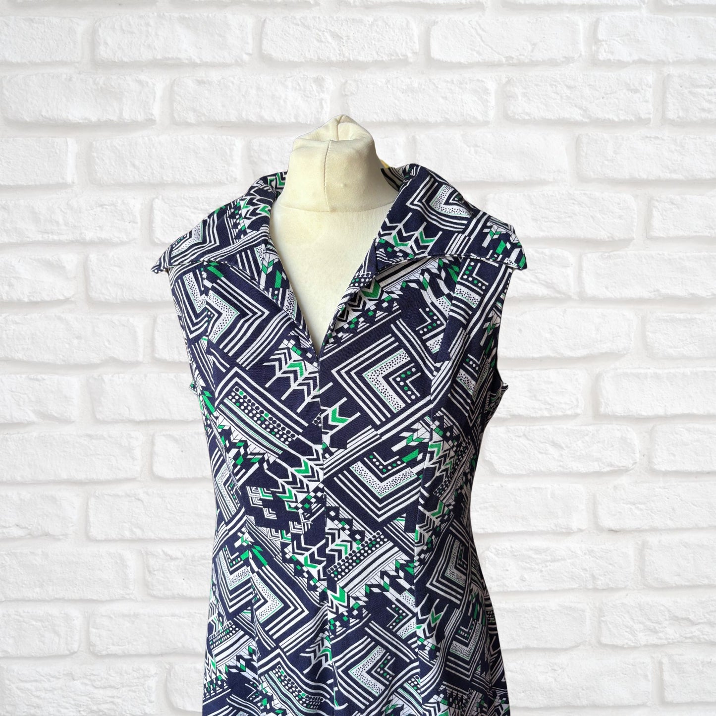 60s/70s Navy Blue Geometric Print A-Line Mini Dress. Approx UK size 10-12