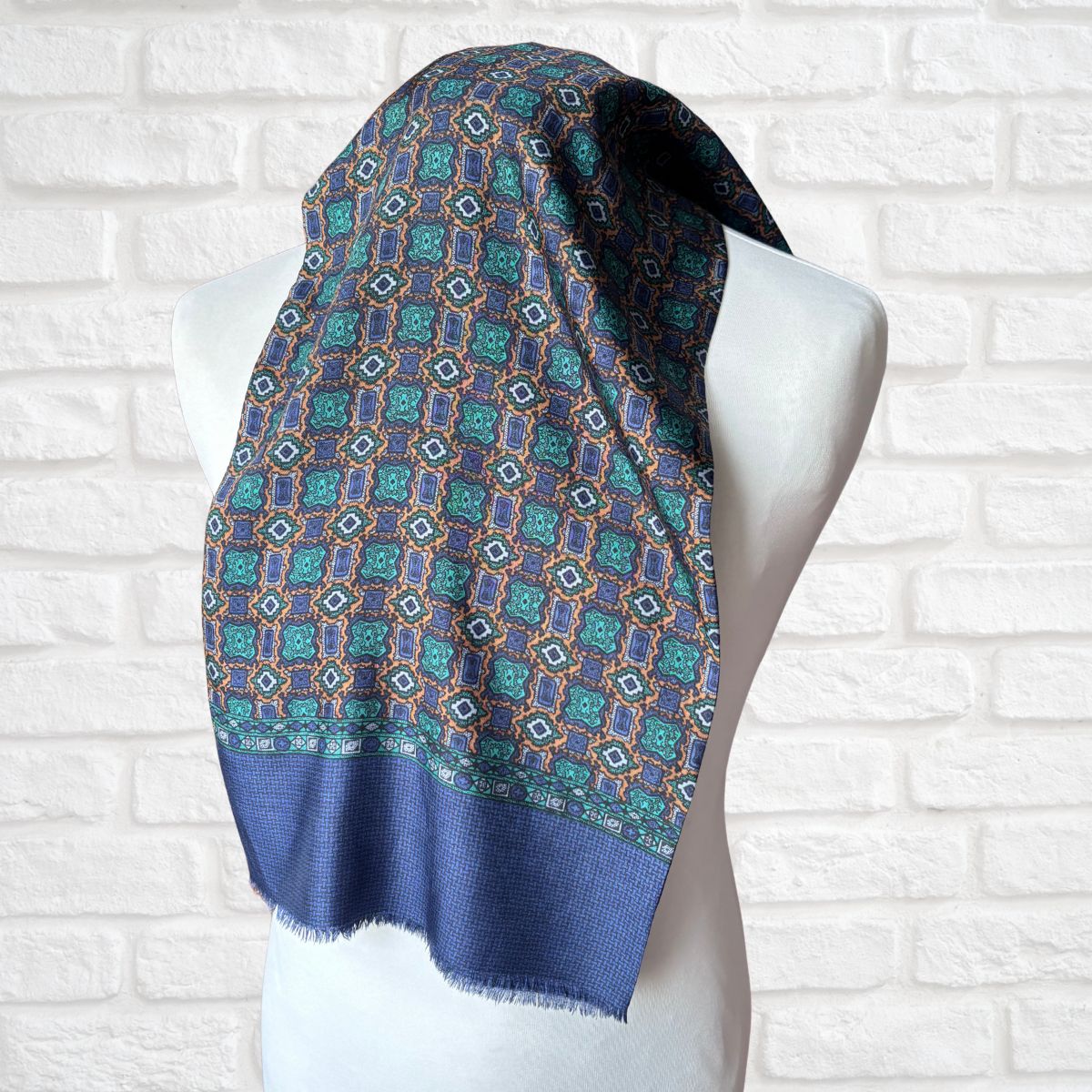 1960s Mod Style Wool and Silk Men’s Dark Blue Geometric Paisley Print Vintage Scarf with Fringing