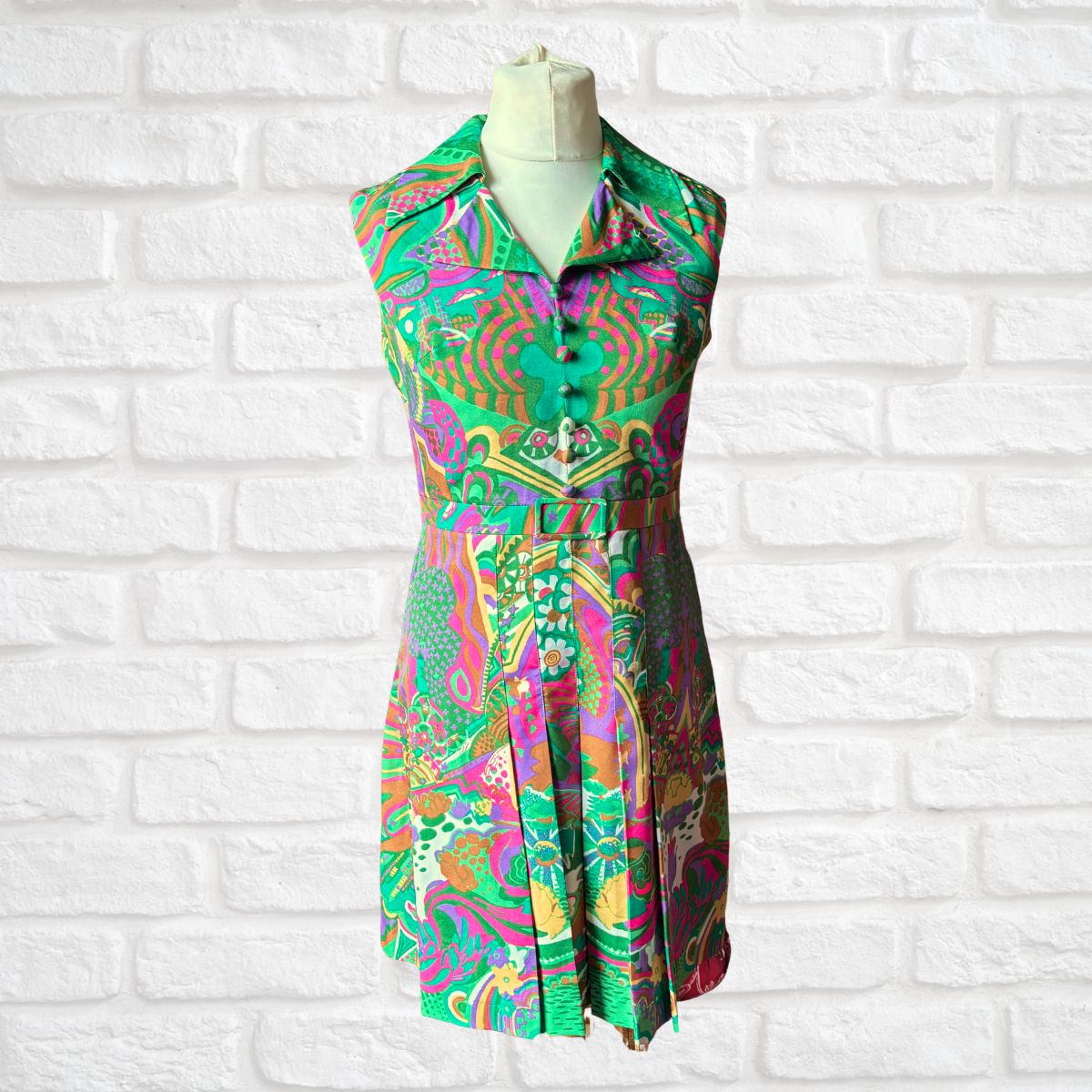 Vintage 60s Psychedelic Print Mini Dress - Green & Purple Bristol Betty Vintage Vintage 60s Psychedelic Print Mini Dress - Green & Purple Bristol Betty Vintage