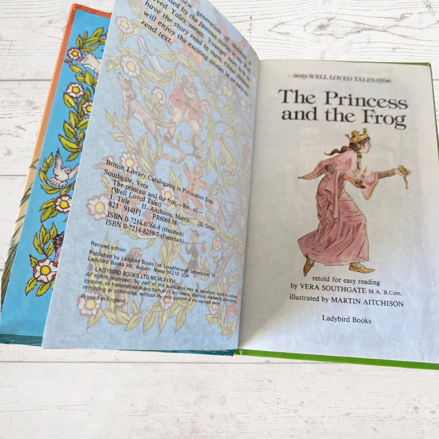 The Princess and the Frog : 80s Vintage Ladybird Book from the Well Loved Tales Series 606D - Nostalgic gift idea