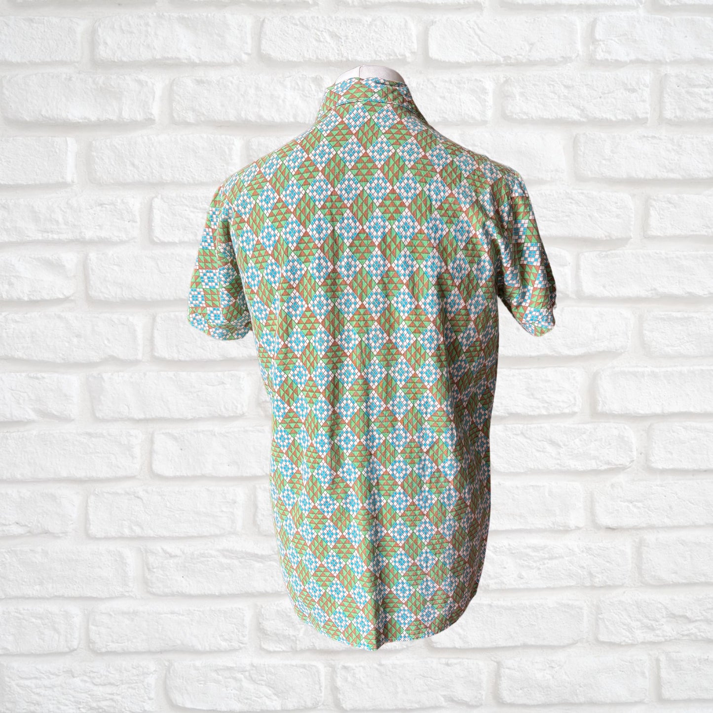 70s Geometric Print Cotton Vintage Shirt with Zip Front. Approx UK size M - L ( men) 14 -16 (women )