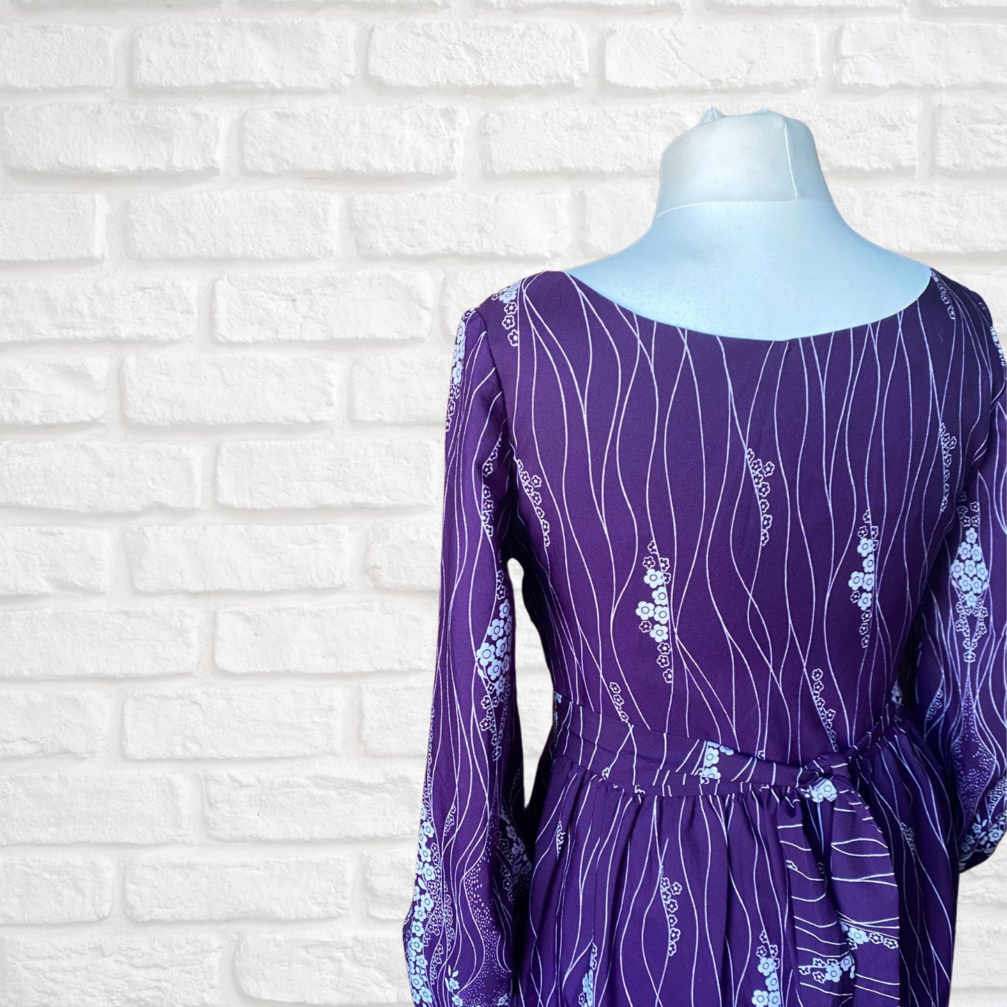 70s purple maxi with white floral print. Approx U.K size 14 -16