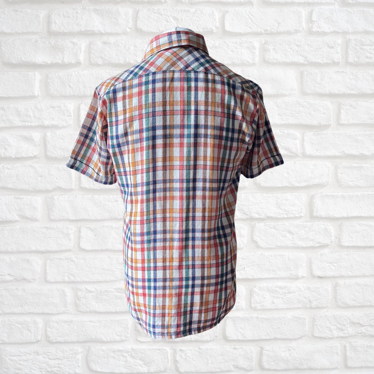 Bright and Colourful Checked Short Sleeved Vintage Shirt. Approx UK size L ( men) 12-14 (women )