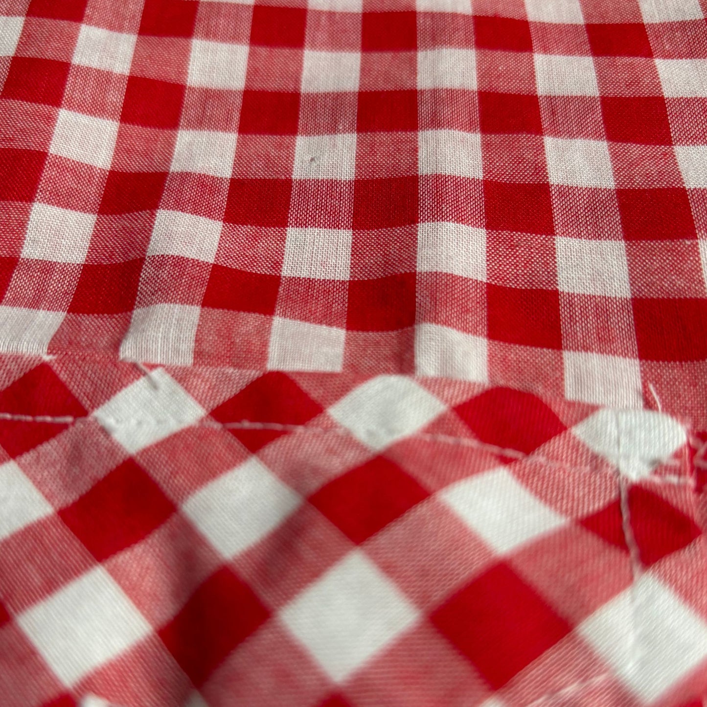 Red and White Gingham Short Sleeved Vintage Shirt Approx UK size L - XL (men) 16- 18 (women )