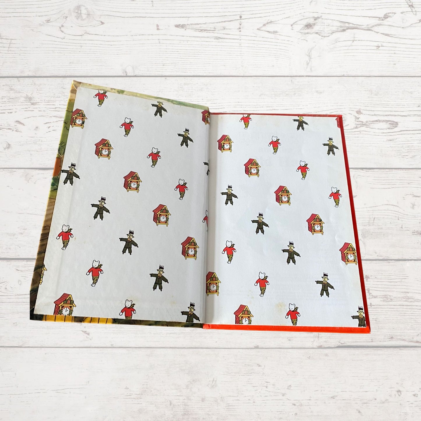 Rupert and the Old Hat. Rupert Bear Story.Vintage ladybird book. Great gift idea