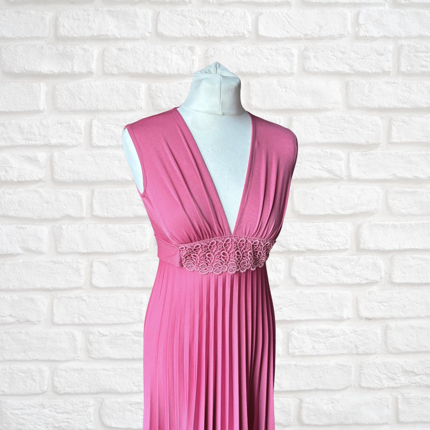 Pink vintage Grecian style, deep v neck maxi dress. Approx UK size 6-8