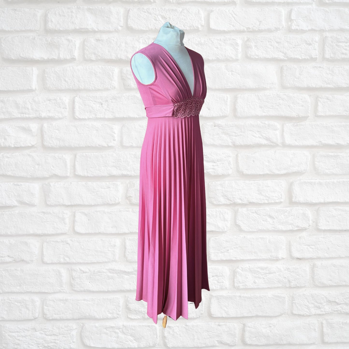 Pink vintage Grecian style, deep v neck maxi dress. Approx UK size 6-8
