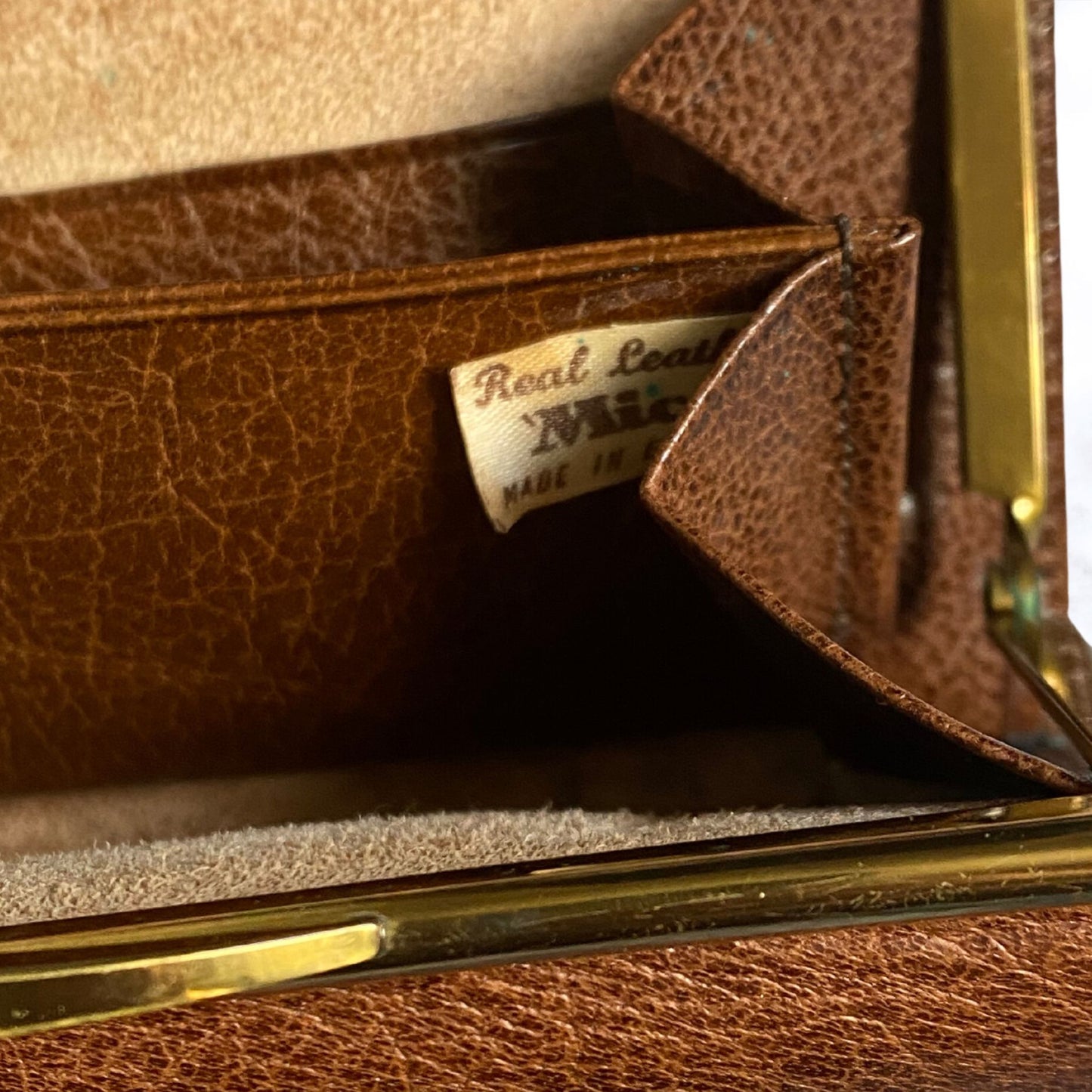 Vintage 1960s Brown Leather  Clasp Top Purse/Wallet - Elegant and Practical