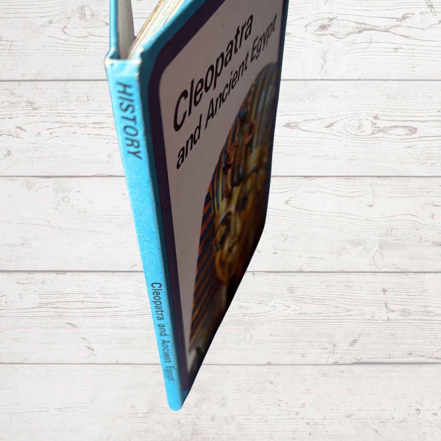 Vintage 1970s ladybird book, Cleopatra and Ancient Egypt. Series 561