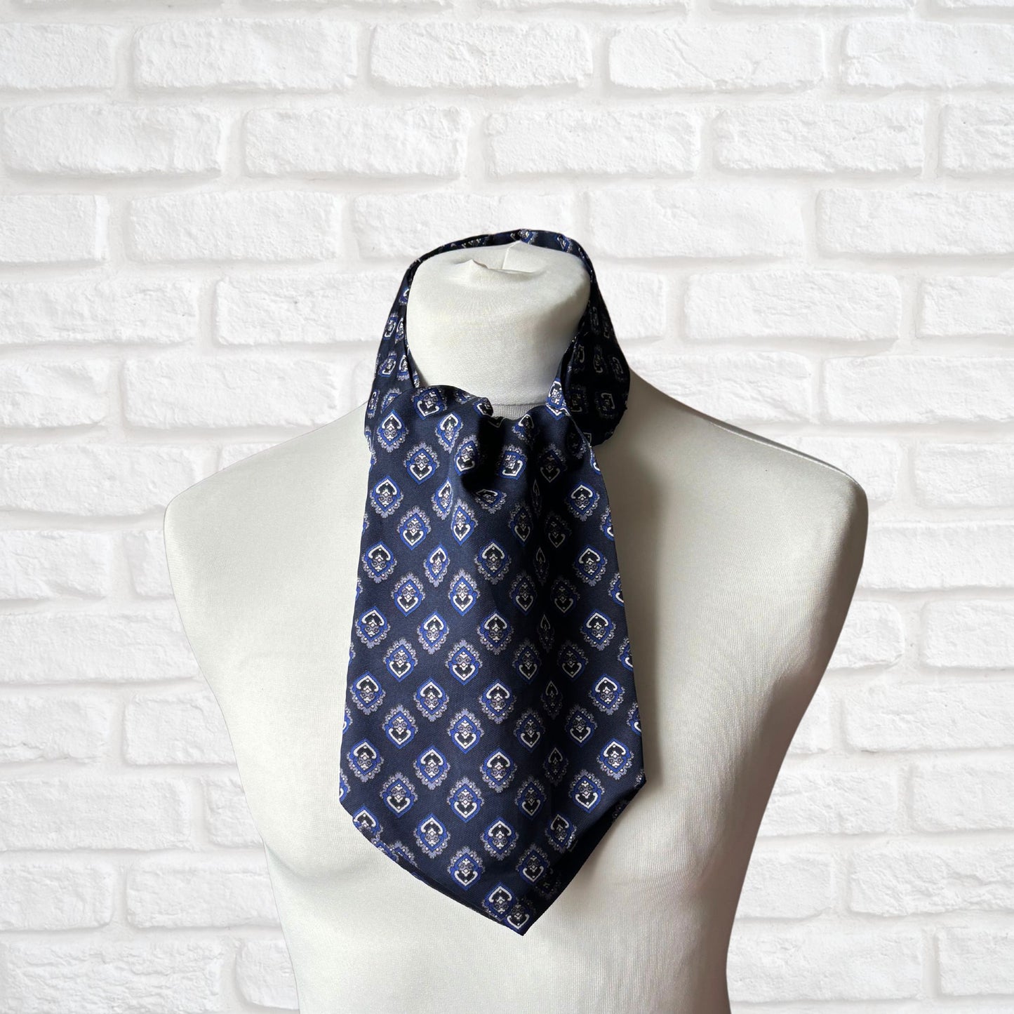 60s mod style blue and white Paisley print vintage cravat. Made in Britain by Tootal