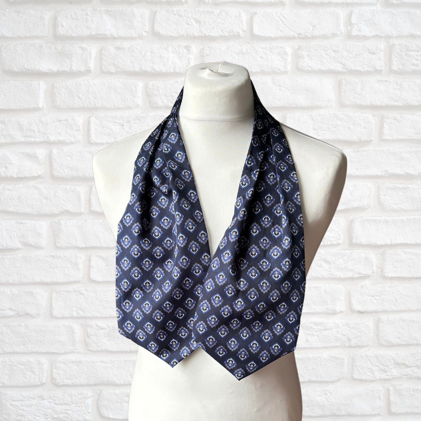 60s mod style blue and white Paisley print vintage cravat. Made in Britain by Tootal