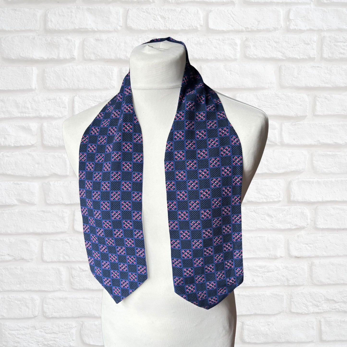 60s mod style blue, black, white and red geometric print vintage cravat