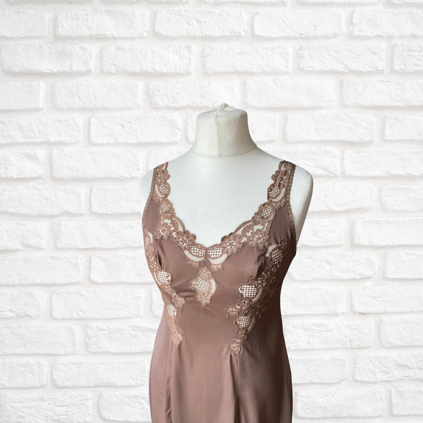 60s brown lace trimmed silky Italian slip. Approx U.K. size 12