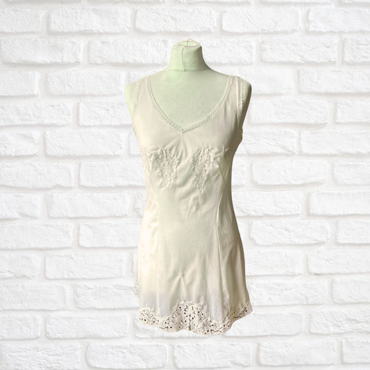 Creamy White Lace Decorated V Neck Vintage Mini Slip Dress.  Approx U.K. size 8-10