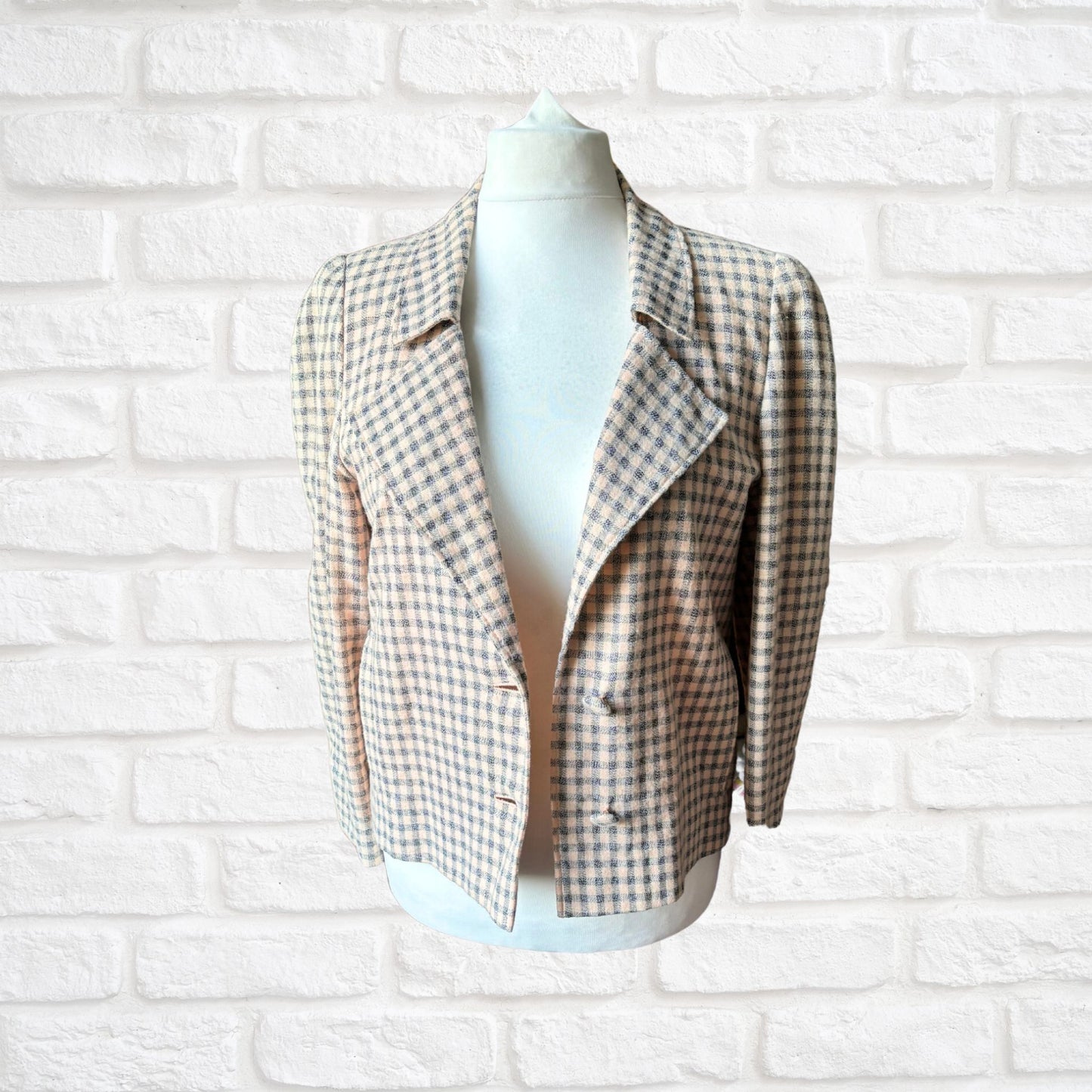 Vintage 80s Pink and Grey Check Long Sleeved Jacket. Approx UK size 12 - 16