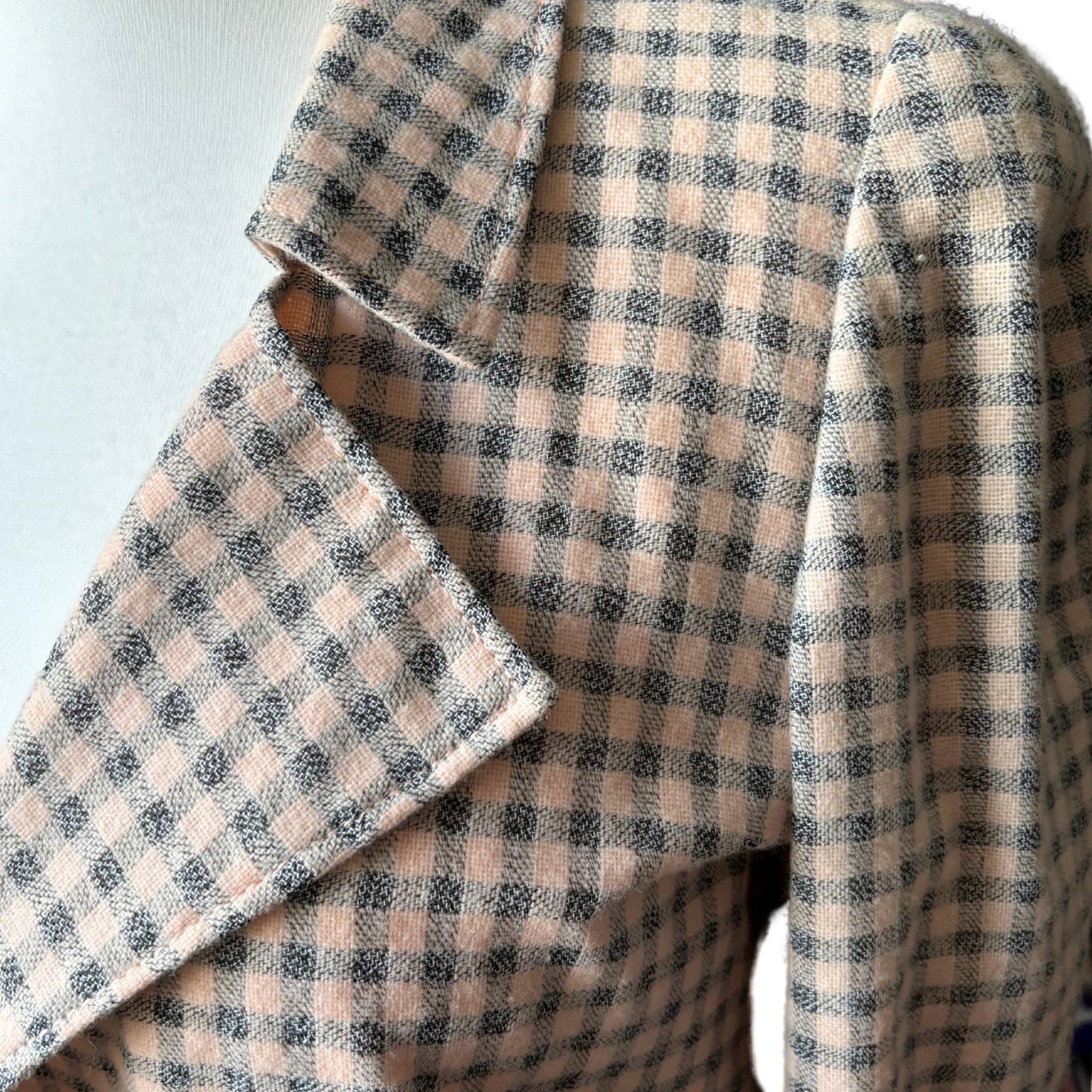 Vintage 80s Pink and Grey Check Long Sleeved Jacket. Approx UK size 12 - 16