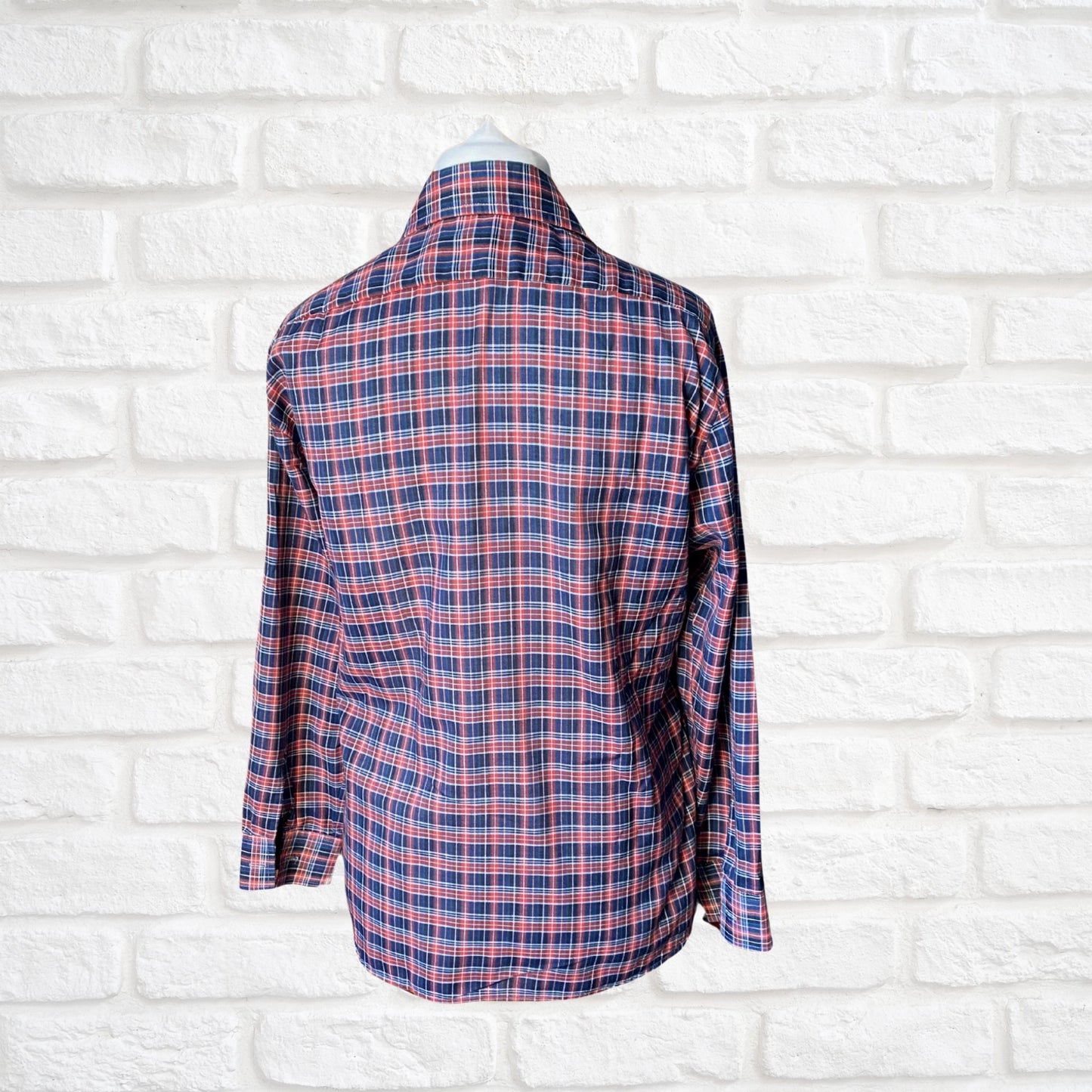 70s Red and Blue Checked Vintage Shirt with Dagger Collar. Approx UK size M to L (men) 12 - 14 (women)