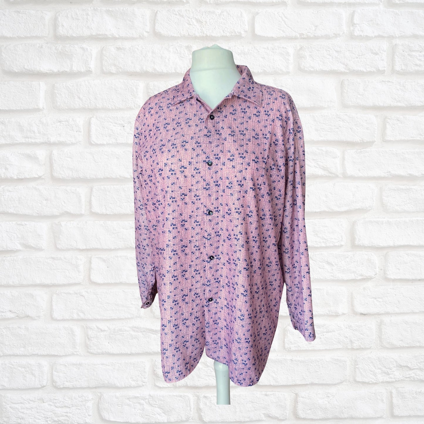 1970s Geometric Print Long Sleeved Cotton Vintage Shirt. Approx UK size XL (men) 18-20 ( women)