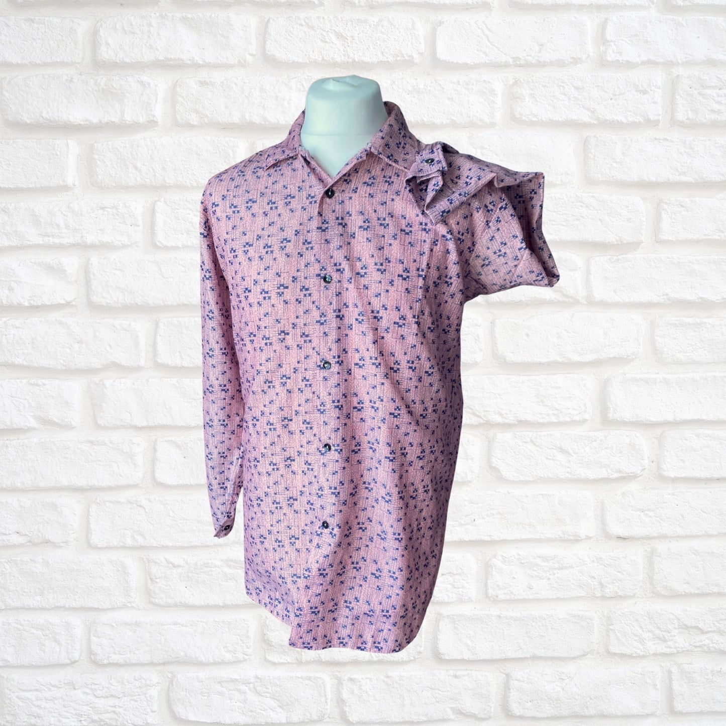 1970s Geometric Print Long Sleeved Cotton Vintage Shirt. Approx UK size XL (men) 18-20 ( women)