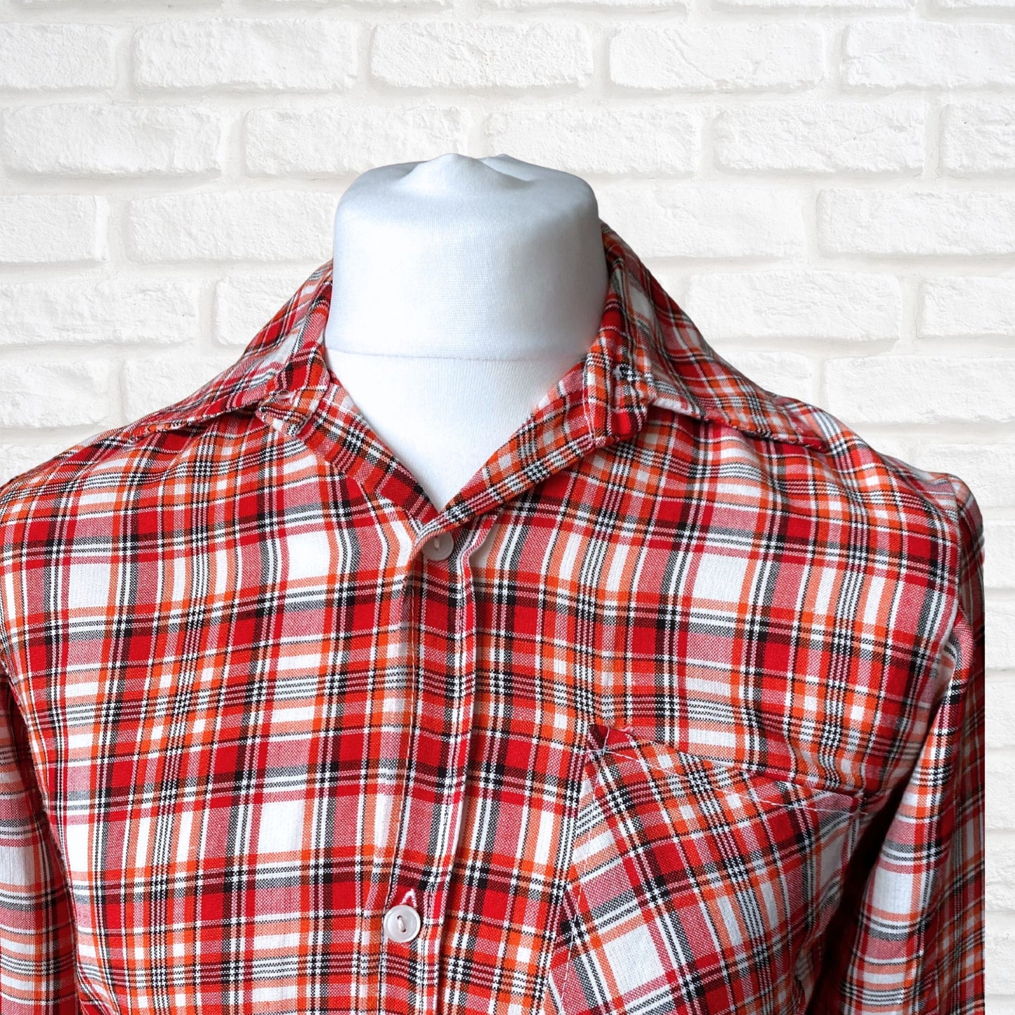 70s Checked Lightweight Vintage Shirt with Wide Collar. Approx UK size XS -S (men) 8-12 (women)