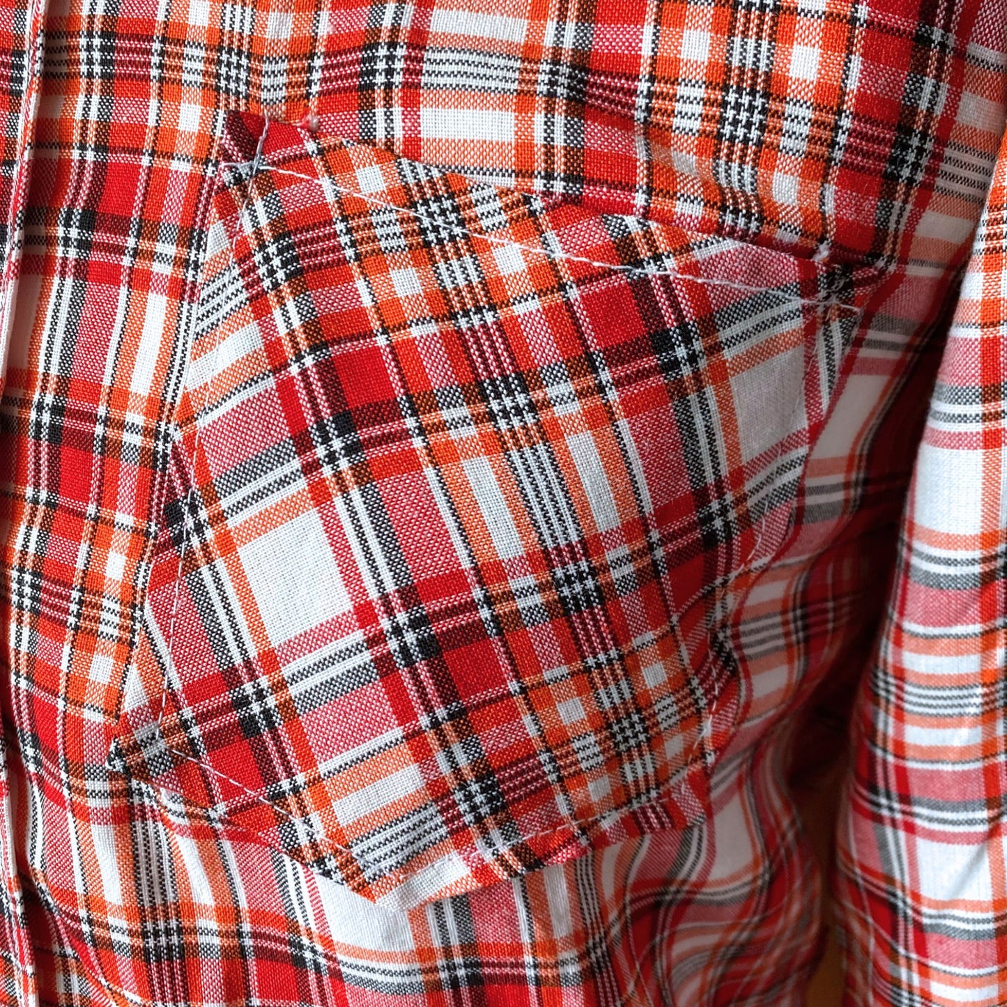 70s Checked Lightweight Vintage Shirt with Wide Collar. Approx UK size XS -S (men) 8-12 (women)