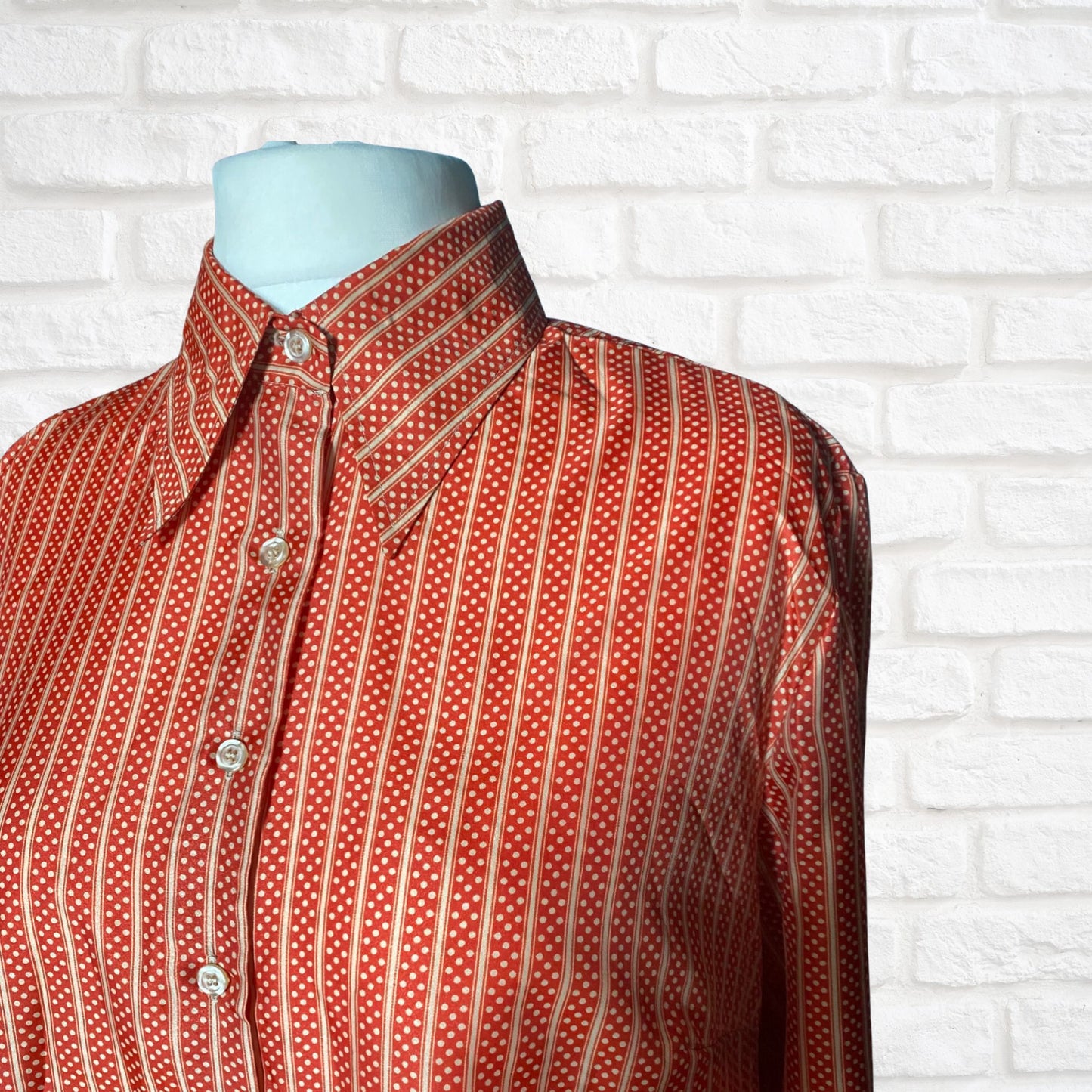 Red and Gold Polka Dot Striped 70s Dagger Collar Blouse. Approx UK size 18-22