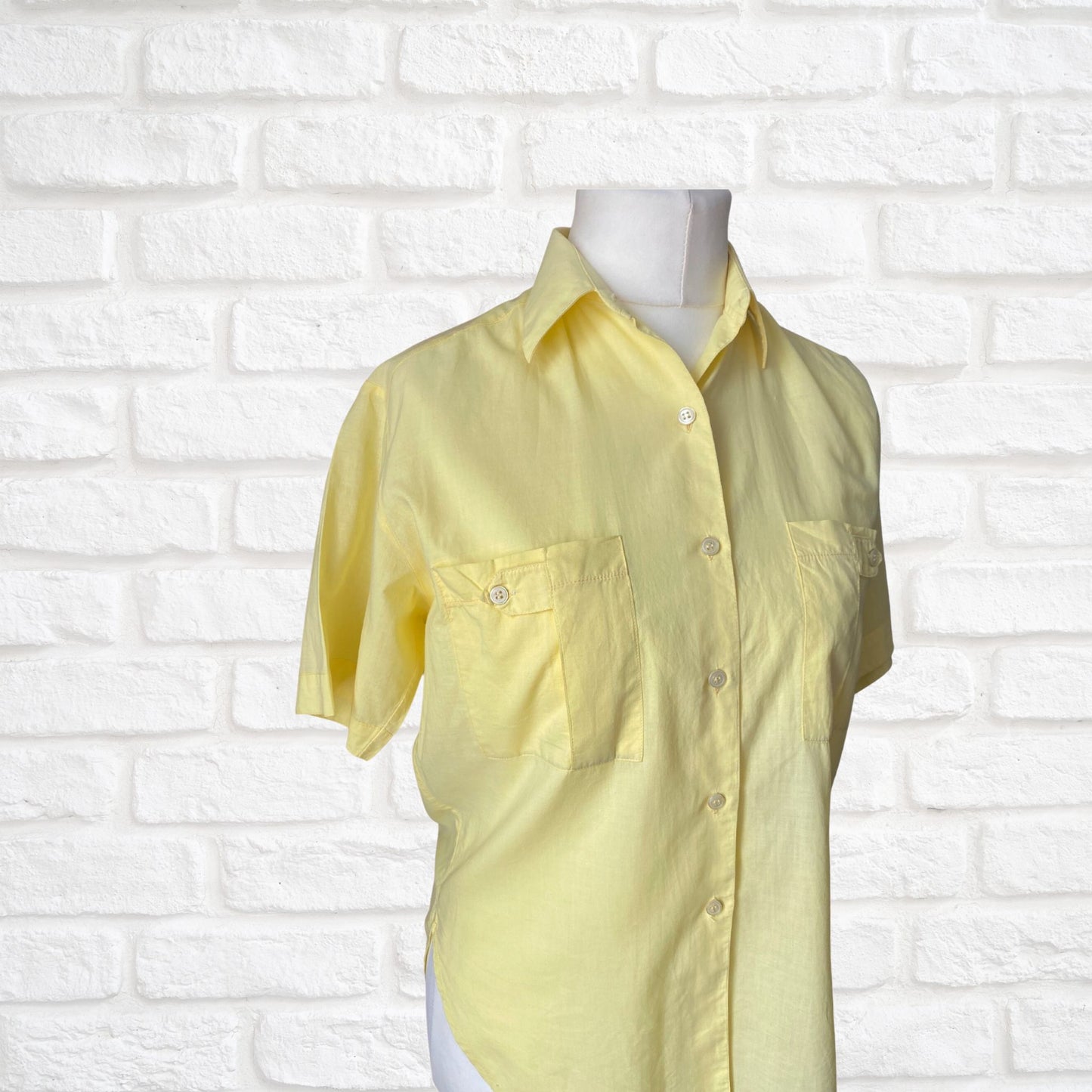 80s short sleeved yellow cotton shirt . Approx U.K. size 12-14
