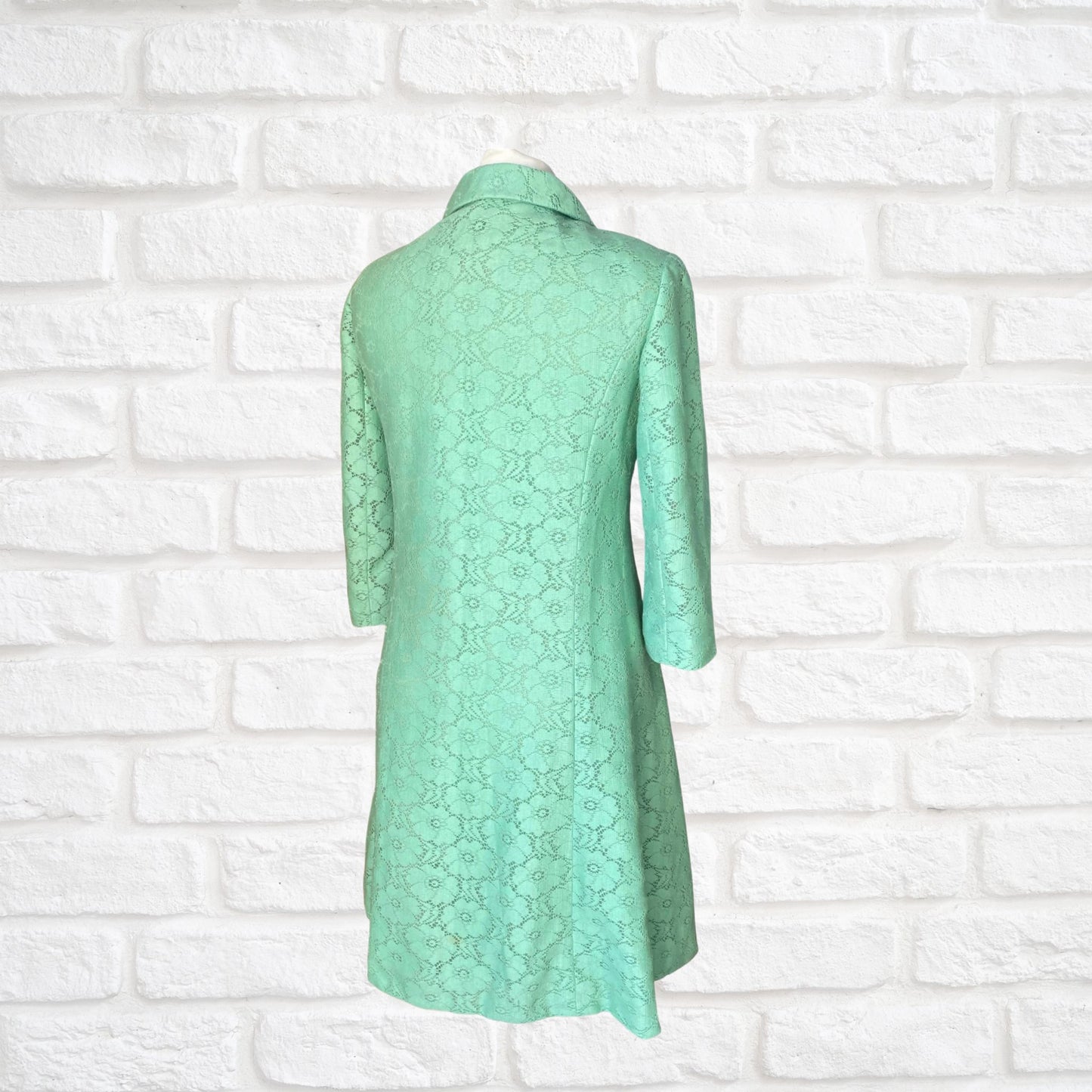 60s style mint green vintage lace coat/ dress. Approx UK size 10-12