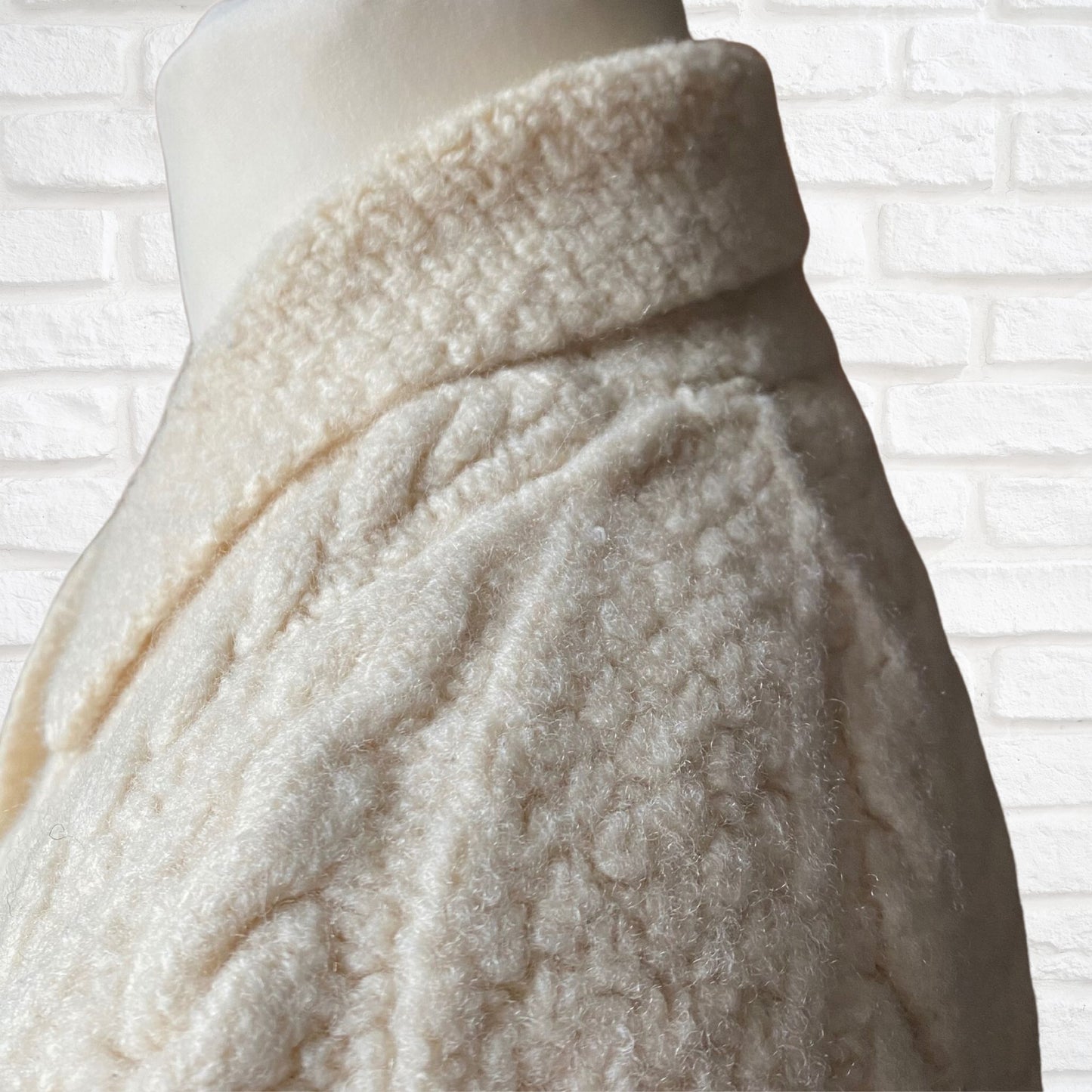 Cream Aran style Wool Vintage Cardigan with Wooden Buttons - Classic heritage piece.  Approx UK size 10- 14