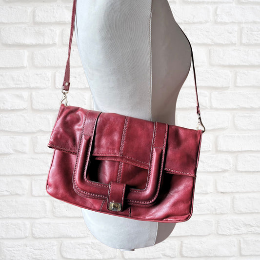Dark Red Leather Vintage Handbag with Detachable Shoulder Strap. Stylish and Secure