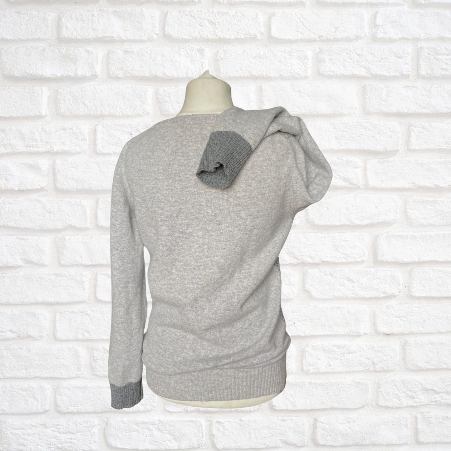 Soft Grey Marl Vintage Wool V Neck Jumper,  Approx UK size 12-16 ( w) sml to med (m)