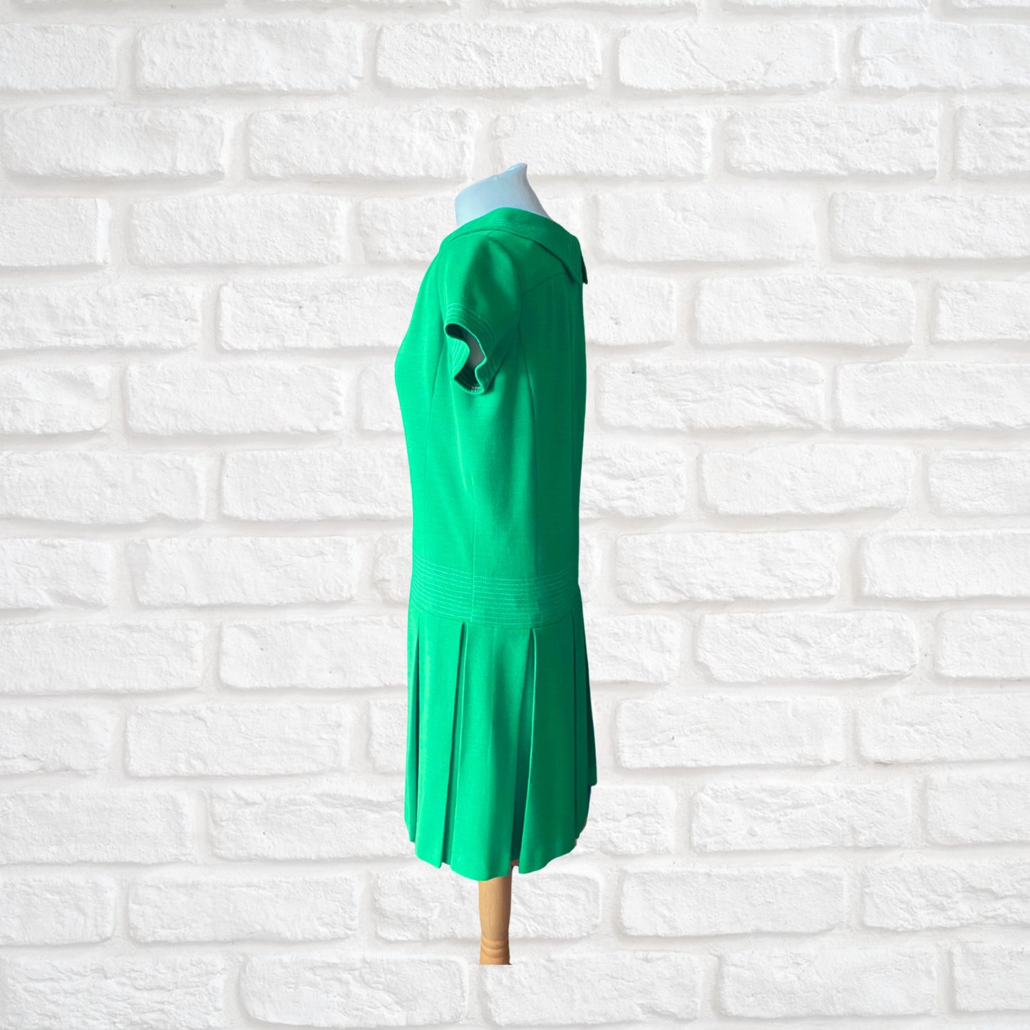 Bright Green Short Sleeved 60s Scooter Dress with Pleated Skirt .Approx UK  size 8-10