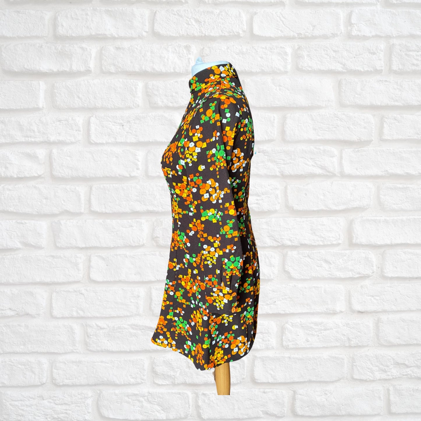 Vintage 60s Geometric Print Long Sleeved Mini Dress. Approx UK size 14-16