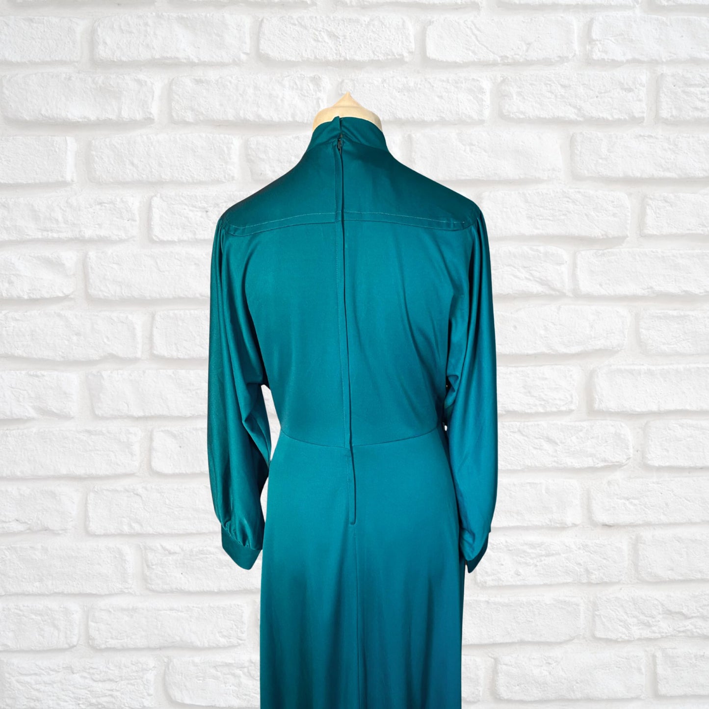70s Vintage Teal Long Sleeved Maxi Dress by Peggy Page. Approx UK size 14-16