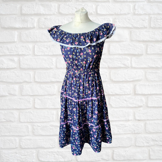 70s Vintage Summer Floral Prairie Dress with Neck Frill frill and White Lace Trim.Approx UK size 10-12