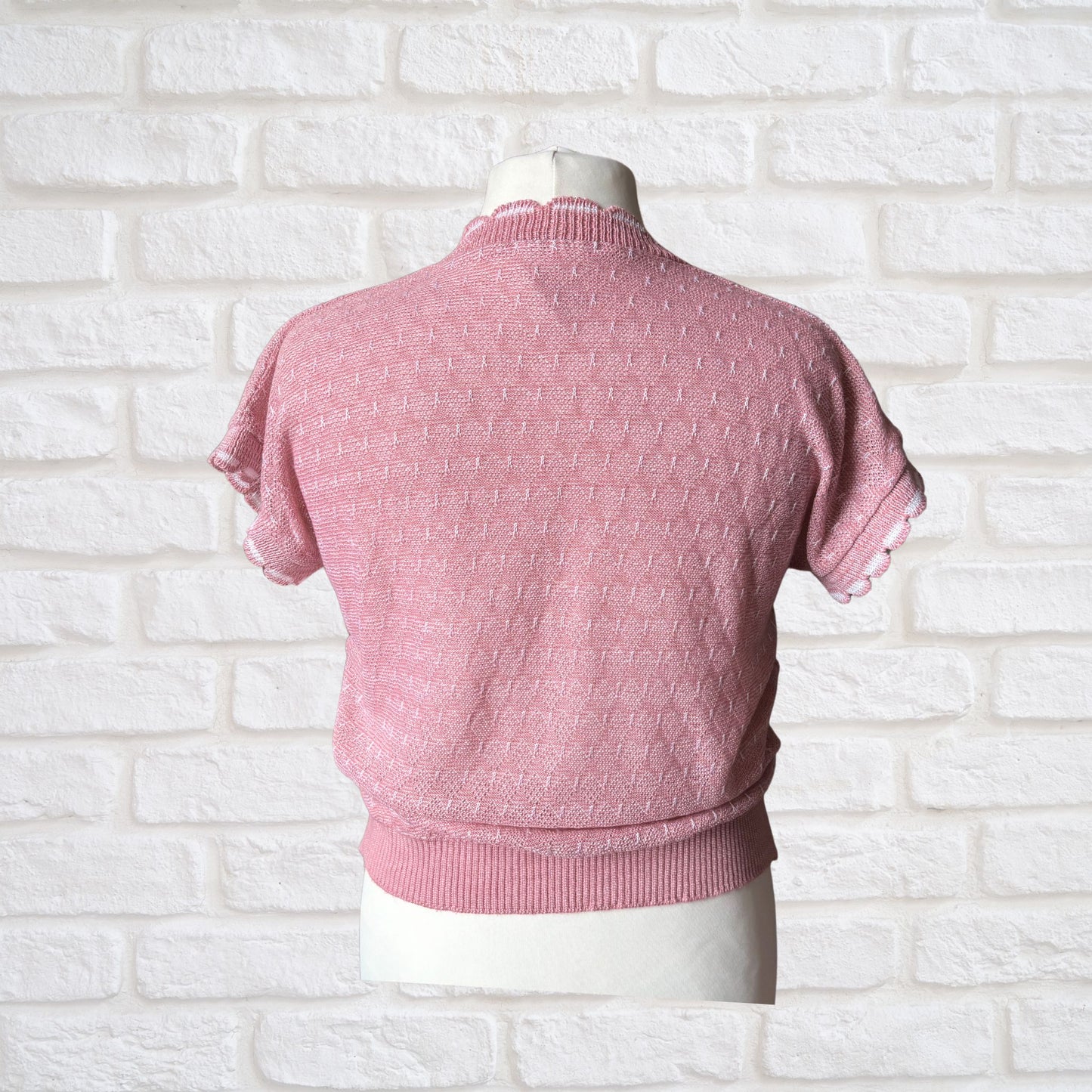 Vintage 80s Pink and White Sleeveless Top with Scalloped Trim - Lightweight and Stylish Approx UK size 12-16