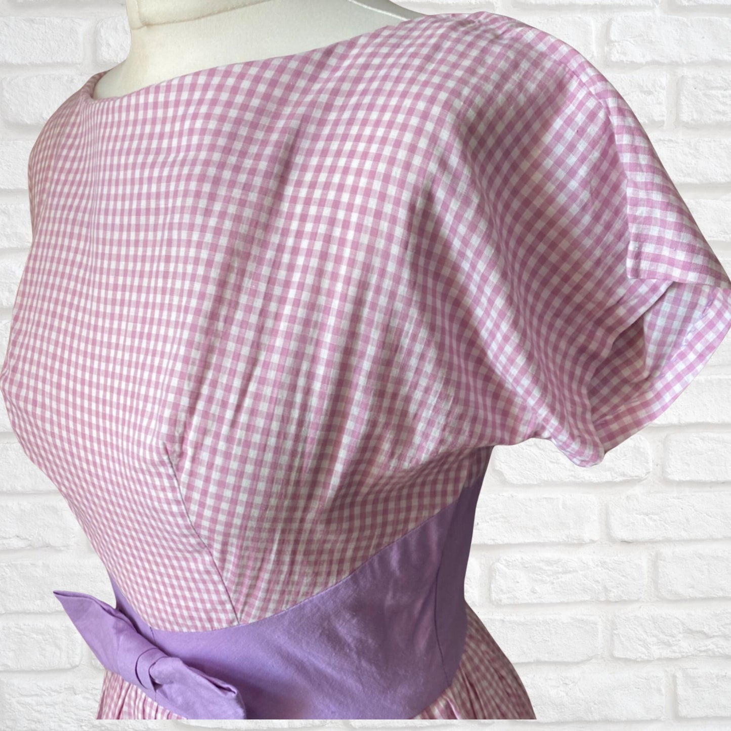 50s Lilac Gingham Cotton Summer Dress with waist bow. Approx UK size 8-10