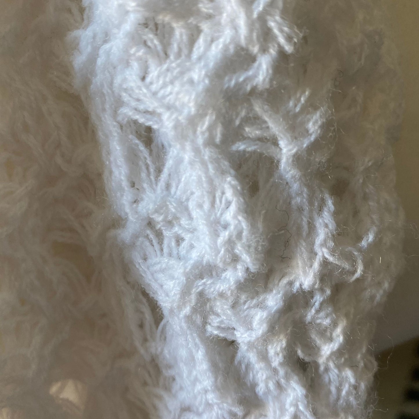 Vintage 70s Boho White Triangular Crocheted Fringed Shawl/Wrap. Free size