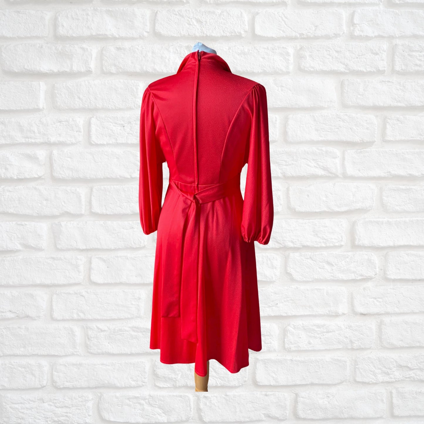 Red 70s Vintage Dress with Dagger Collar and Balloon Sleeves. Approx UK size 10 -12