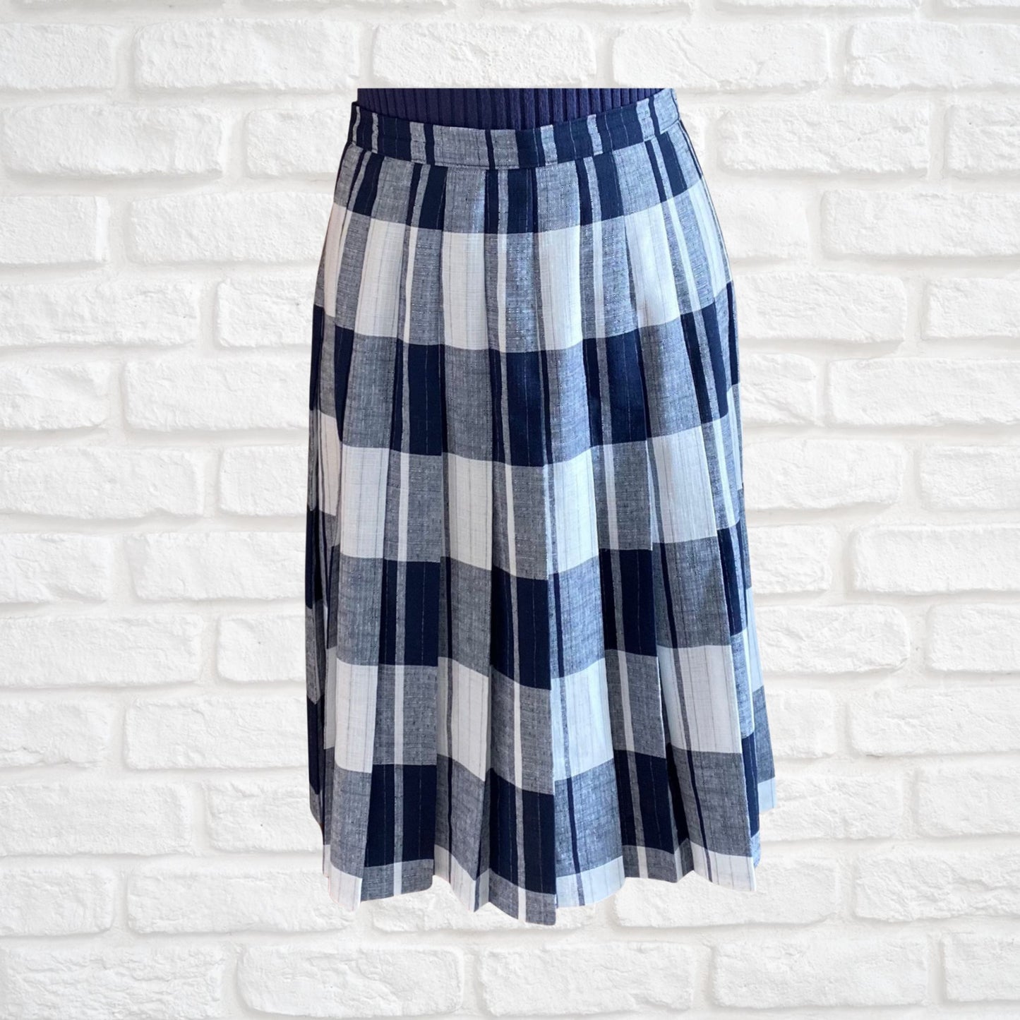 80s Blue and White Preppy Style Pleated Midi Skirt by St. Michael. Approx UK size 8-10