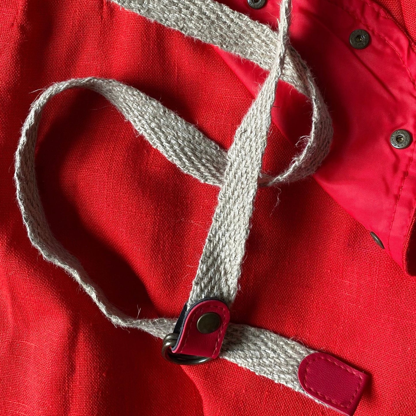 80s Red Vintage Midi Skirt with Contrasting Belt.Approx UK size 8-10