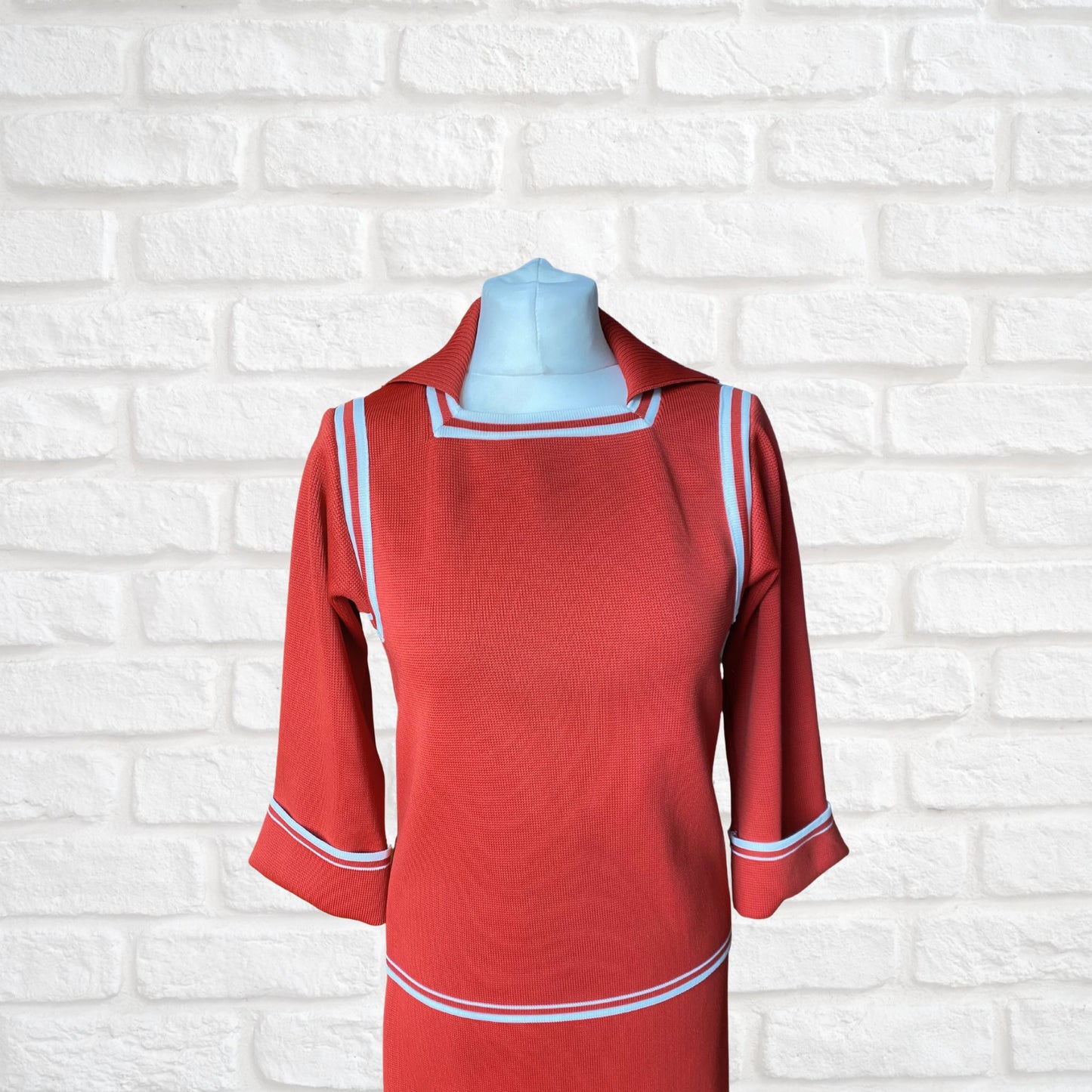 Vintage 1920s style Howard Wolf burnt orange and white skirt suit. Approx UK size 10-12