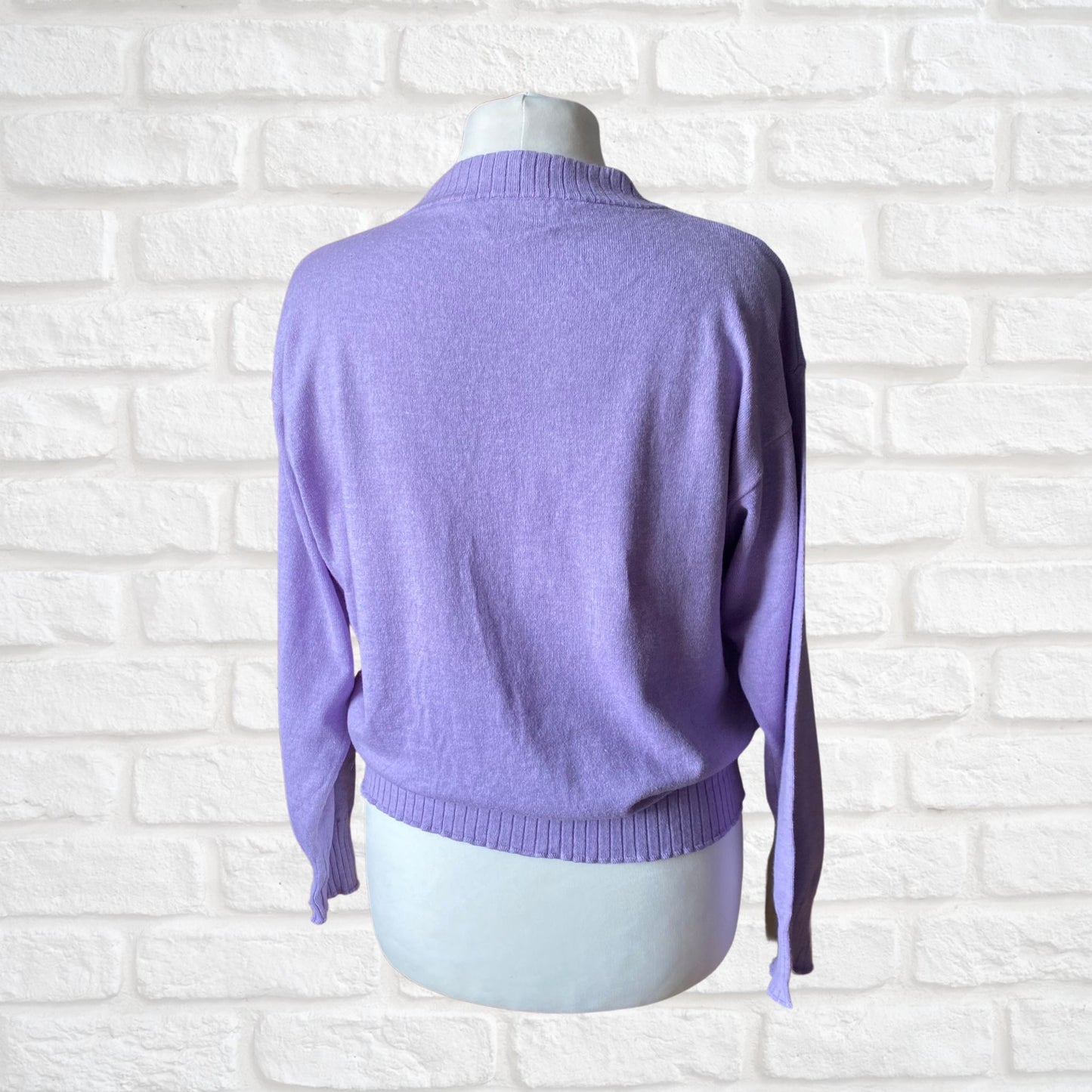 Y2K super soft,  lilac vintage Sisley jumper . Approx UK size 18-22