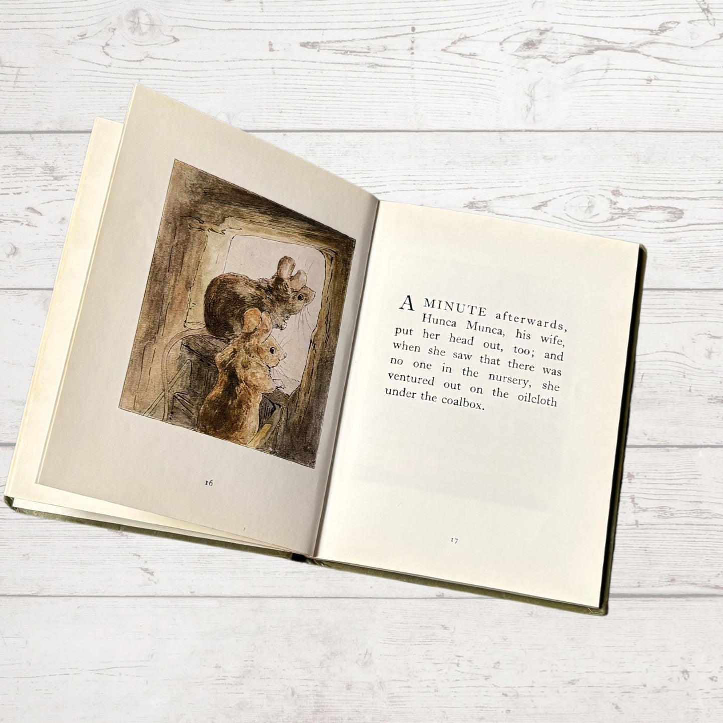 The Tale of Two Bad Mice. Vintage Beatrix Potter book. 1987 edition