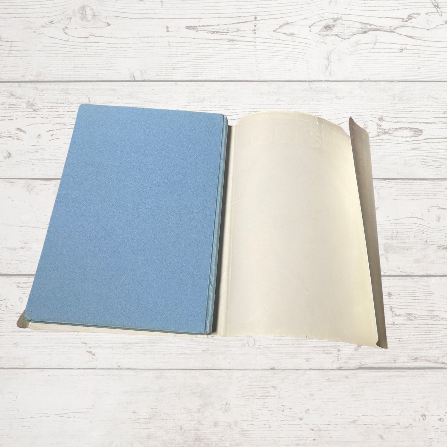 Vintage Diana Annual 1971, full of fiction, fashion, fun and nostalgia. Great gift idea