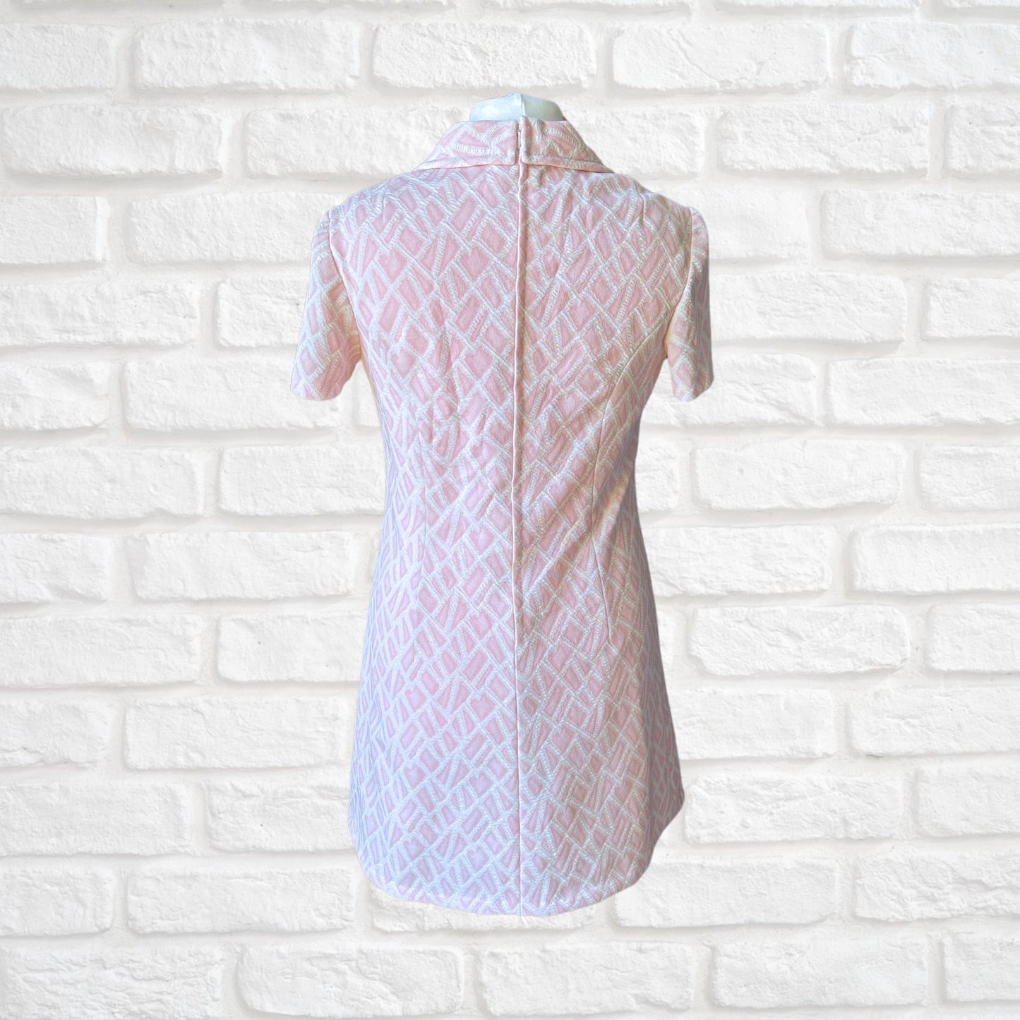 60s Pink and White Short Sleeved Vintage Scooter Dress. Approx UK size 14-16