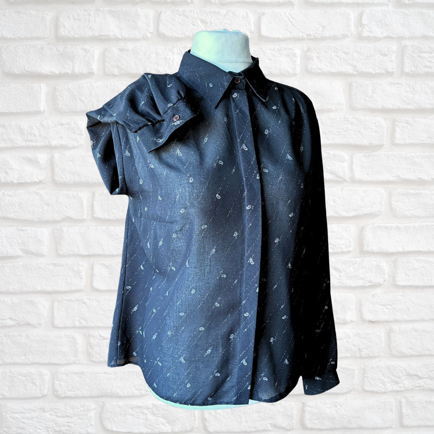 Black and White Semi-Sheer Long Sleeved Vintage Shirt. Approx UK size 18-22