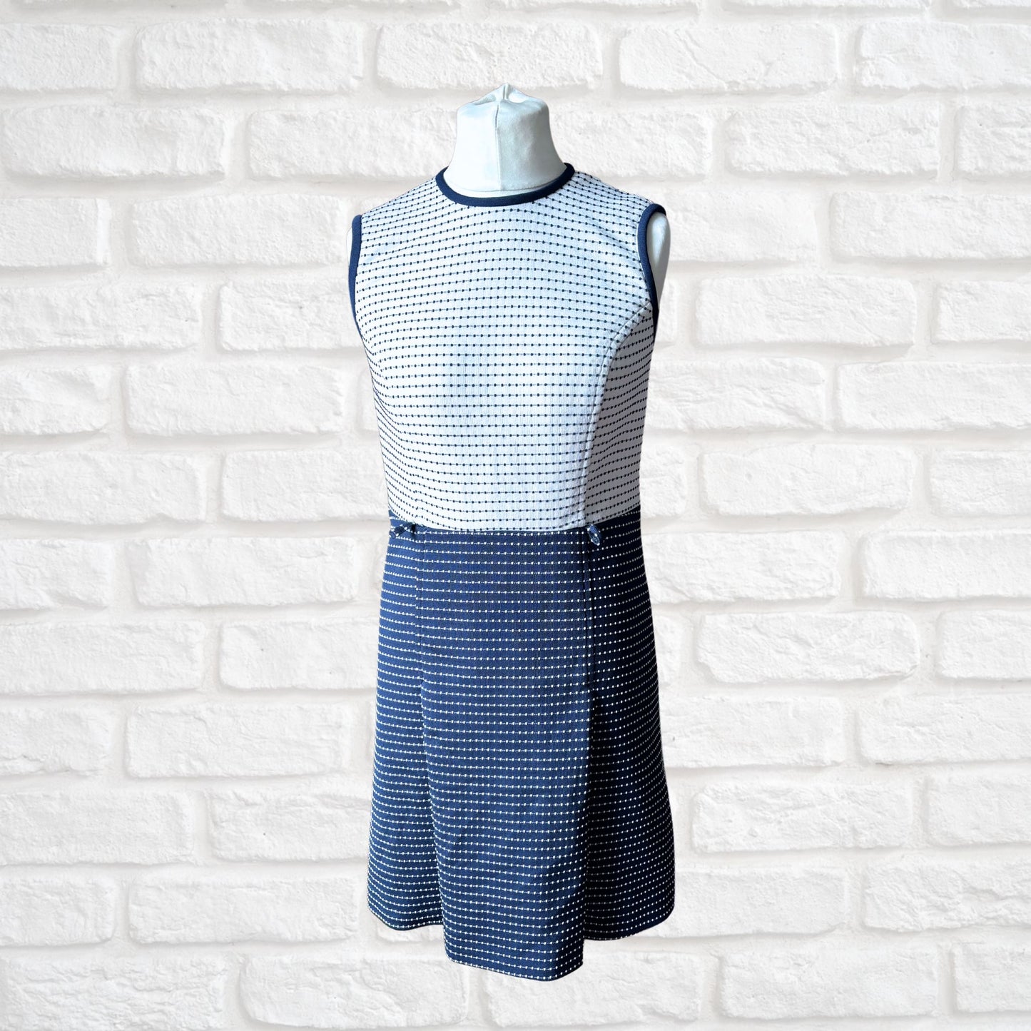 1960s Mod Style Navy Blue & White Sleeveless Vintage Scooter Dress. Approx UK size 10-12