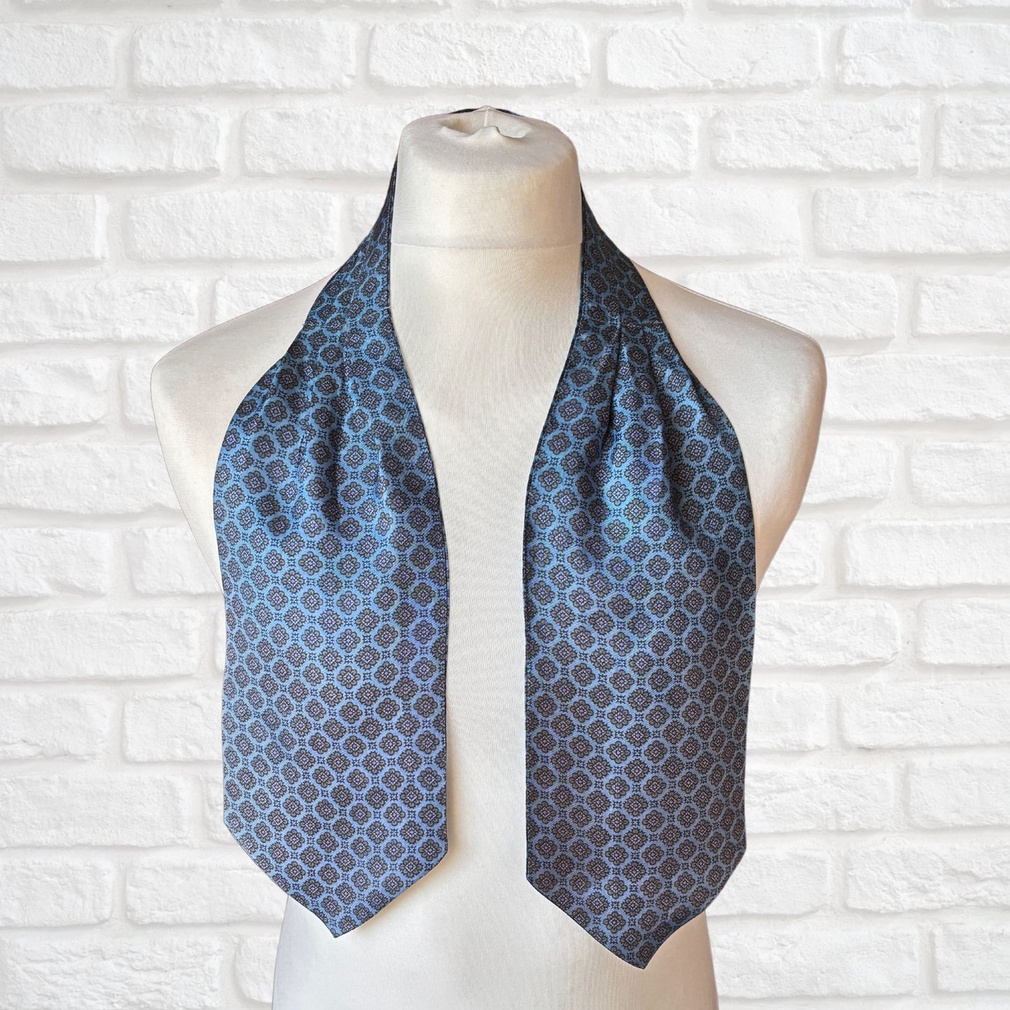 60s Mod Style Blue, Grey and Pink Floral Geometric Print Vintage Duggie Cravat